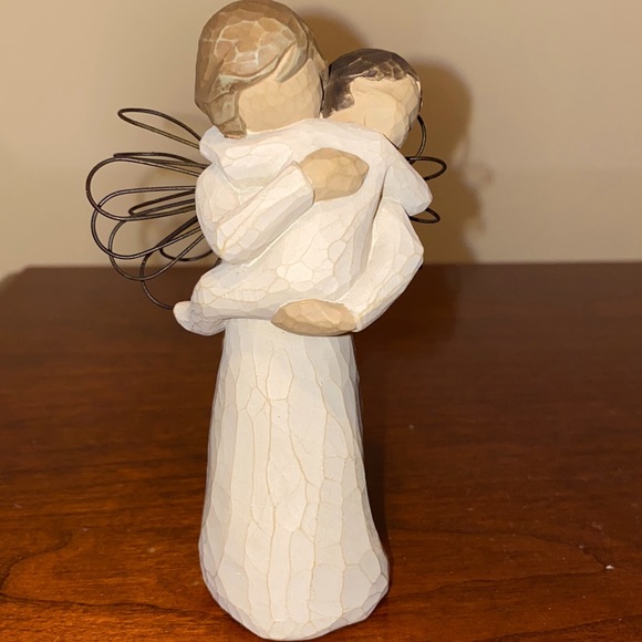 Willow Tree Collectors Angel Holding Child